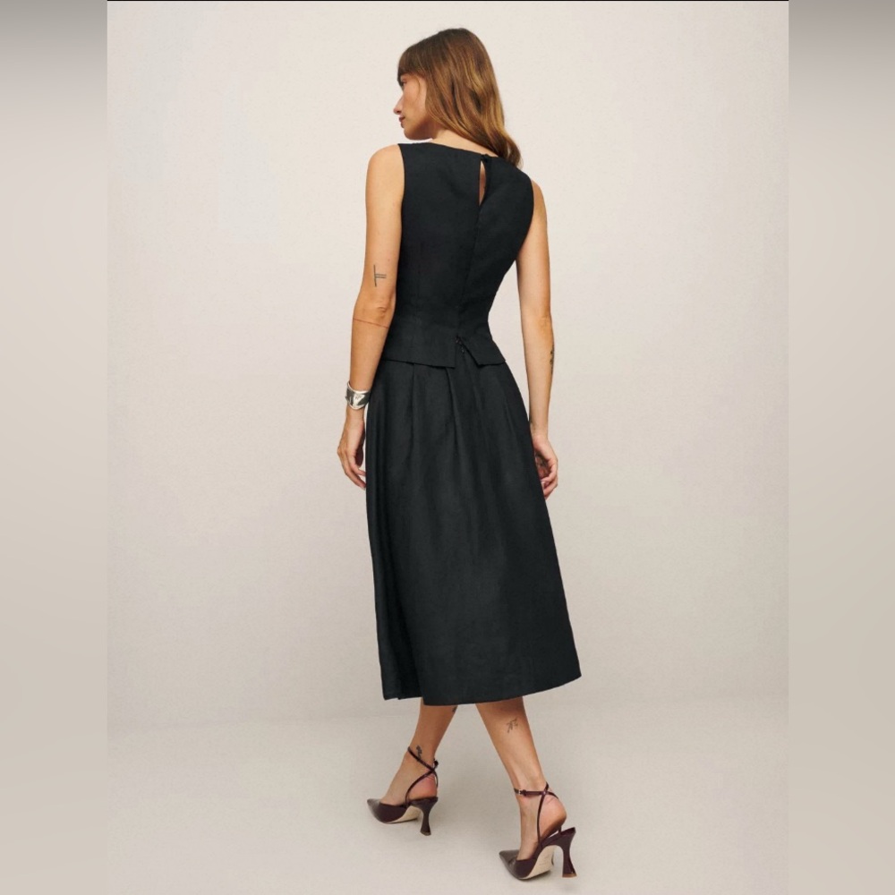 NEW Reformation Moya Linen Two pieces - Black Size 2 - Picture 3 of 15